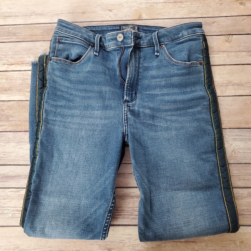 Abercrombie & Fitch blue mid rise jeans size 29